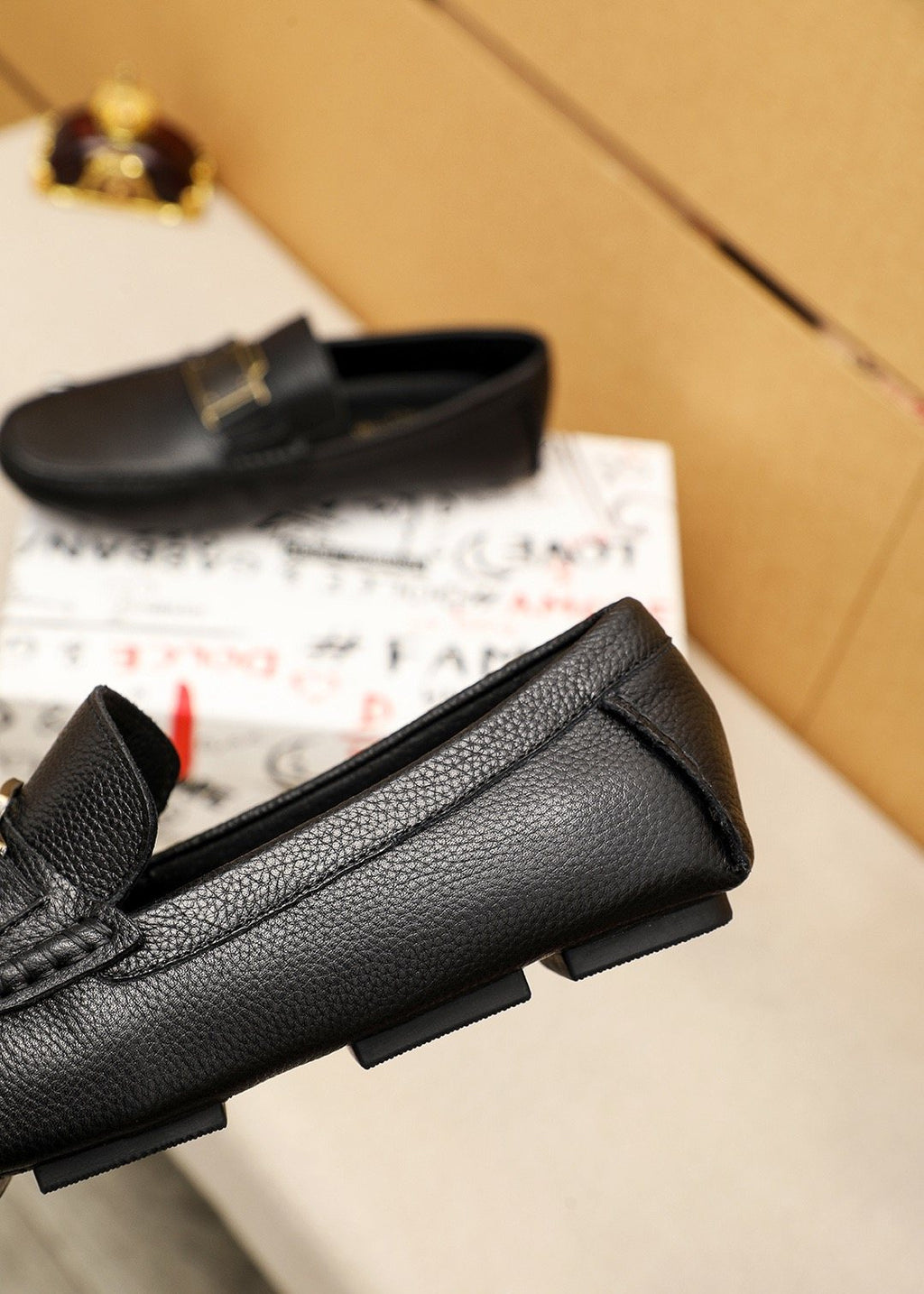 Dolce & Gabbana Men's Black Buckle Loafers
