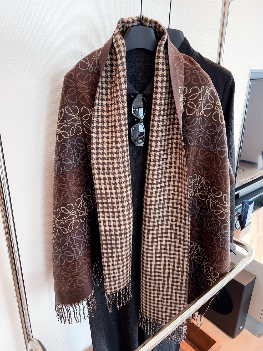 Reversible Fringed Patterned Scarf